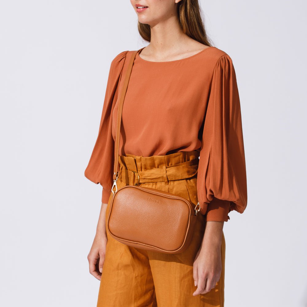 sophie camera bag black